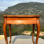 Small flying table in Louis XV style, 20th century.