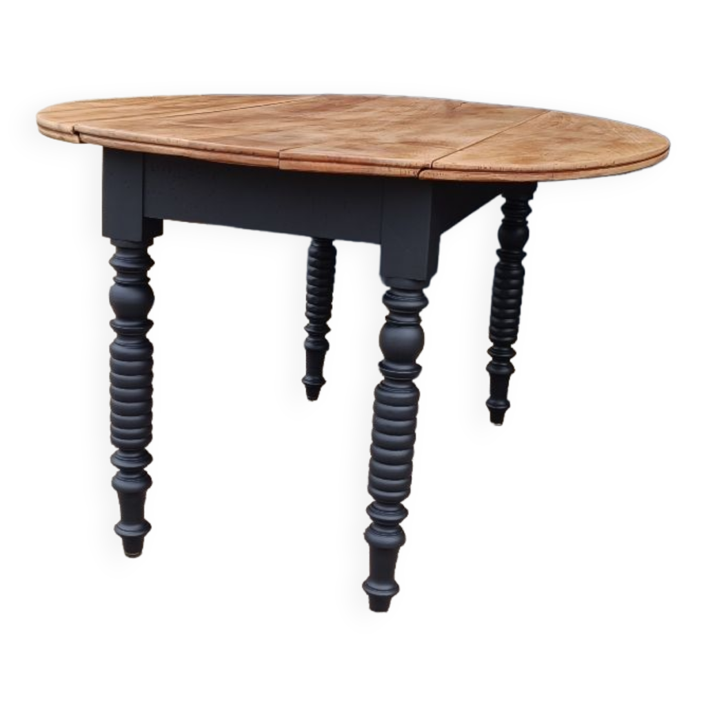Ancienne table ronde à roulettes | Selency