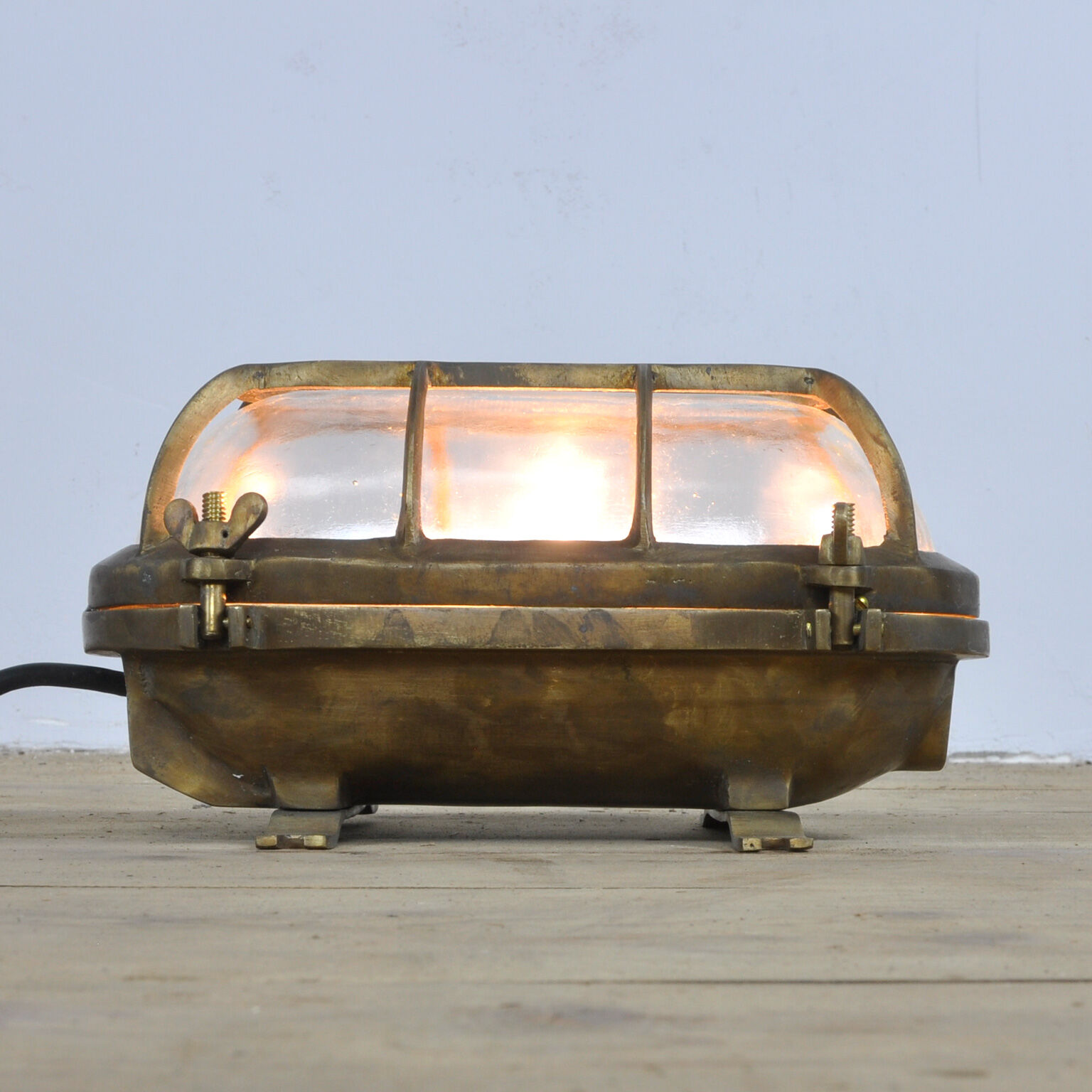 Heavy Duty Industrial Brass Nautical Ship Light