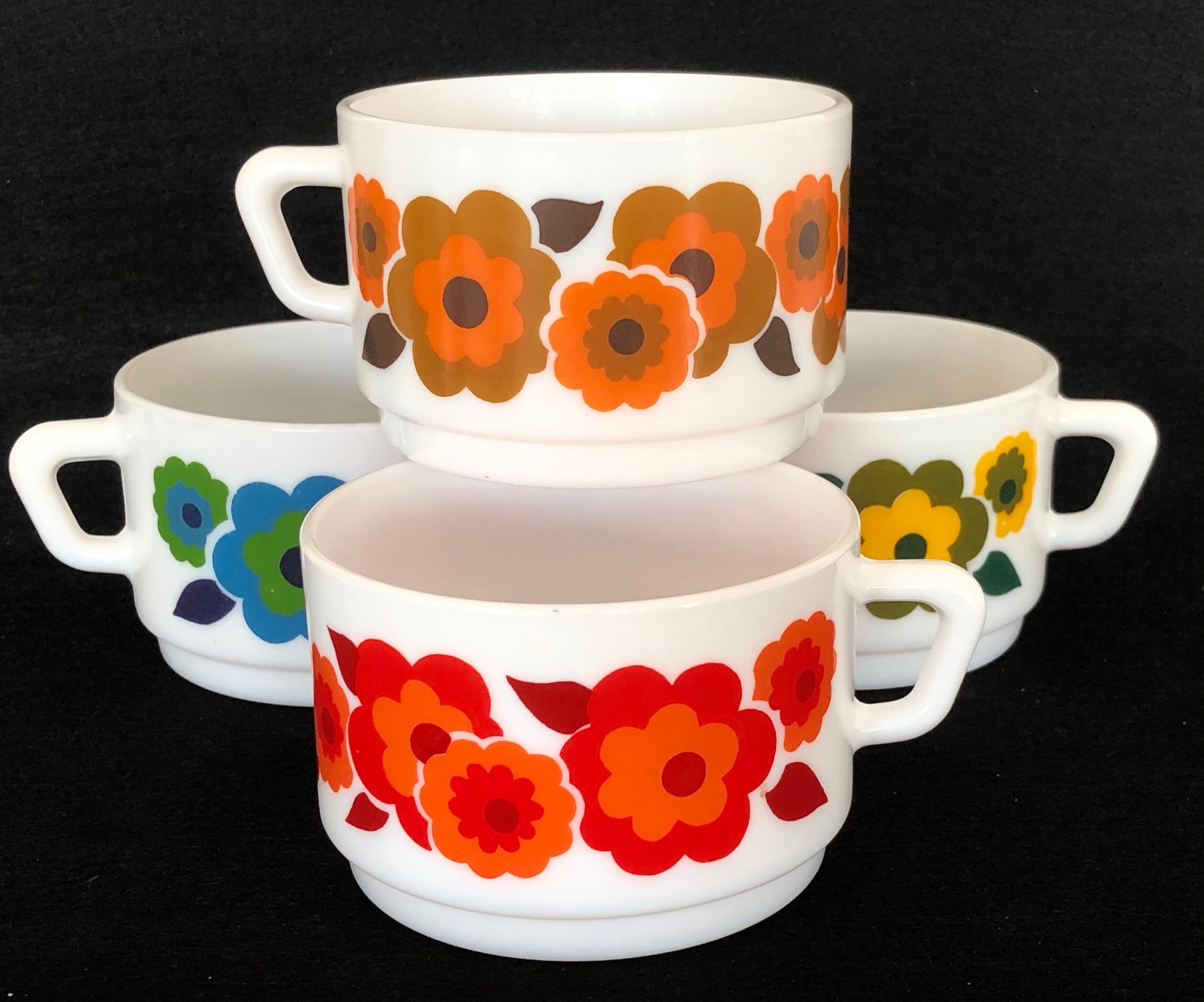 4 cups Lotus Arcopal UK