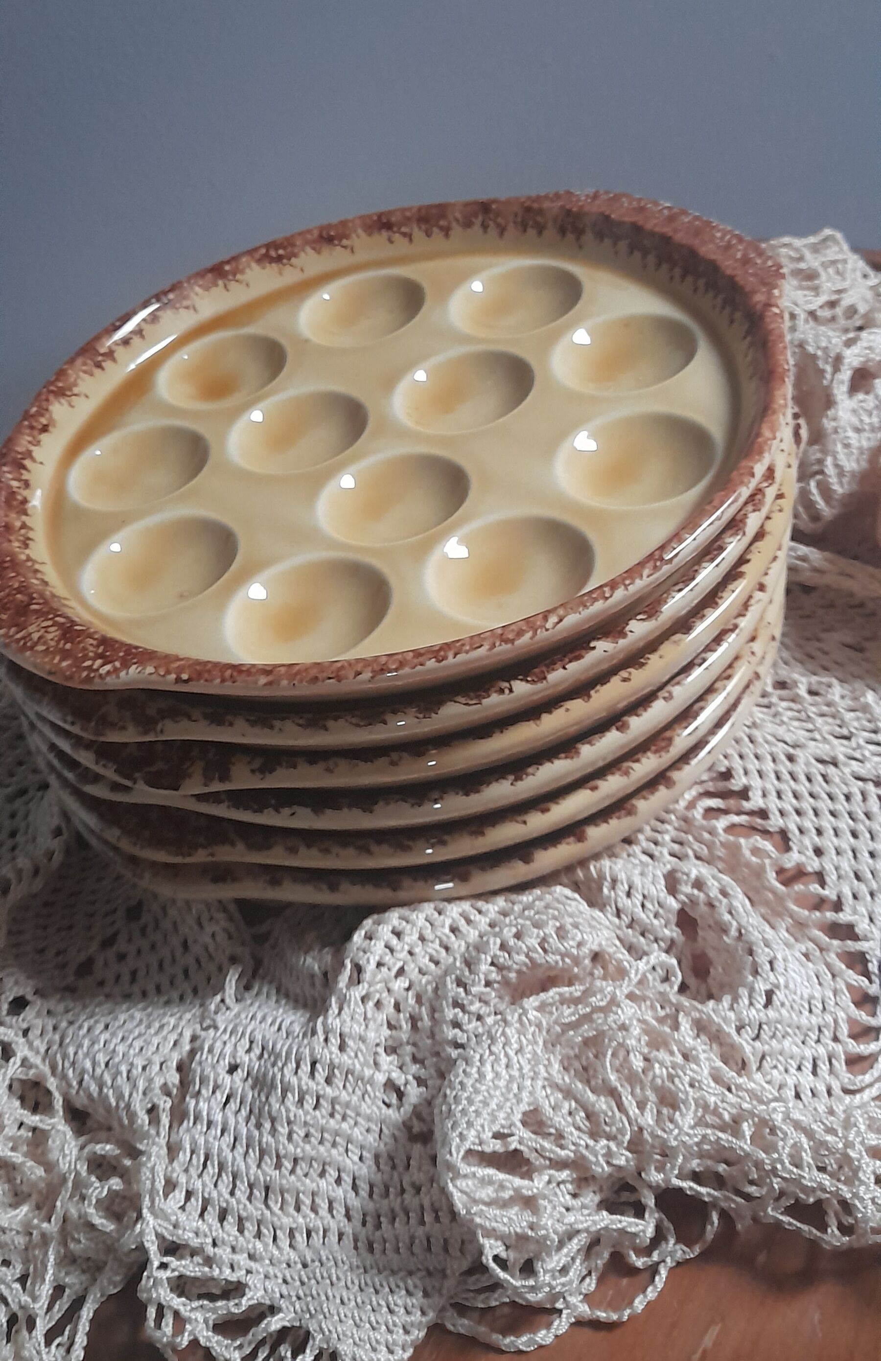 6 dishes/plates with snails, Gien factory