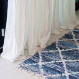 Recycled cotton handcrafted rug - Reversible - Blue and ecru