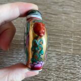 Small bottle for tobacco