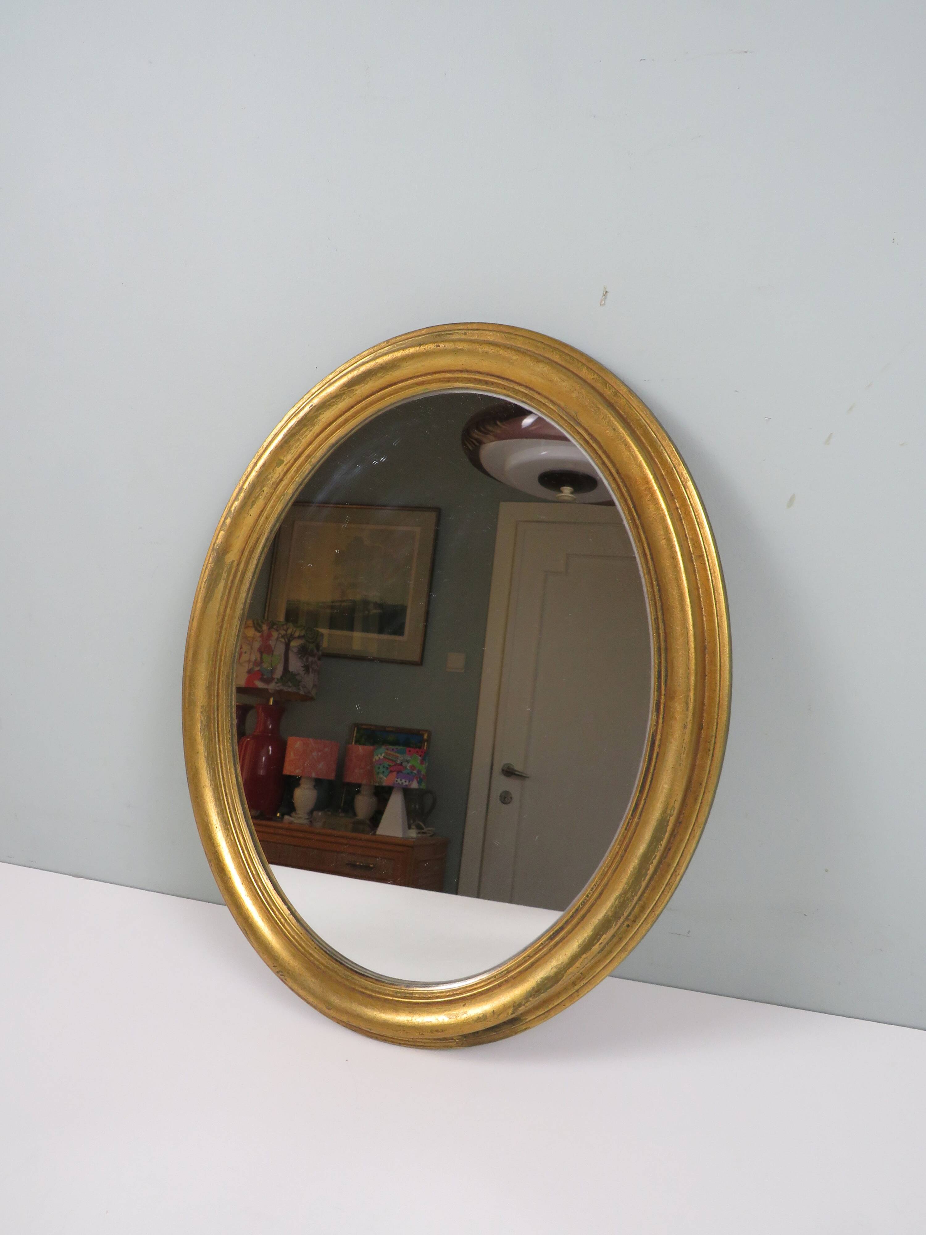 Vintage golden mirror – reflection of the past – Poetic & warm