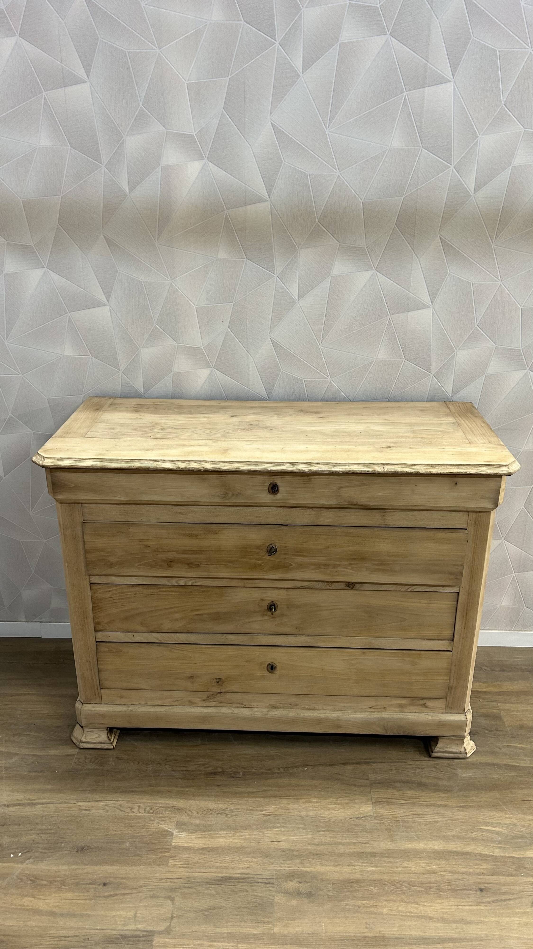 Grande commode ancienne bois massif aérogommé