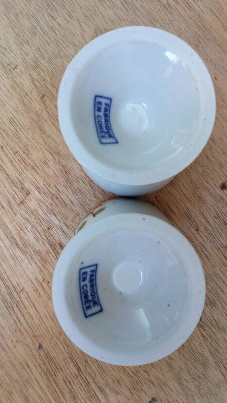 2 vintage Korean ceramic shells
