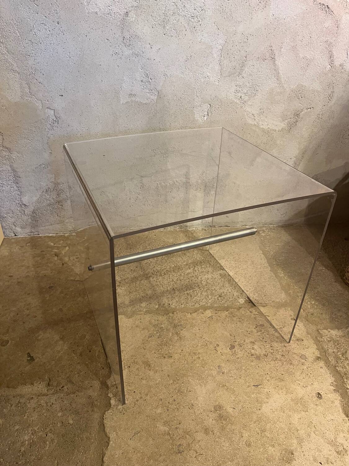 Vintage side table Plexiglas 1970/80 design