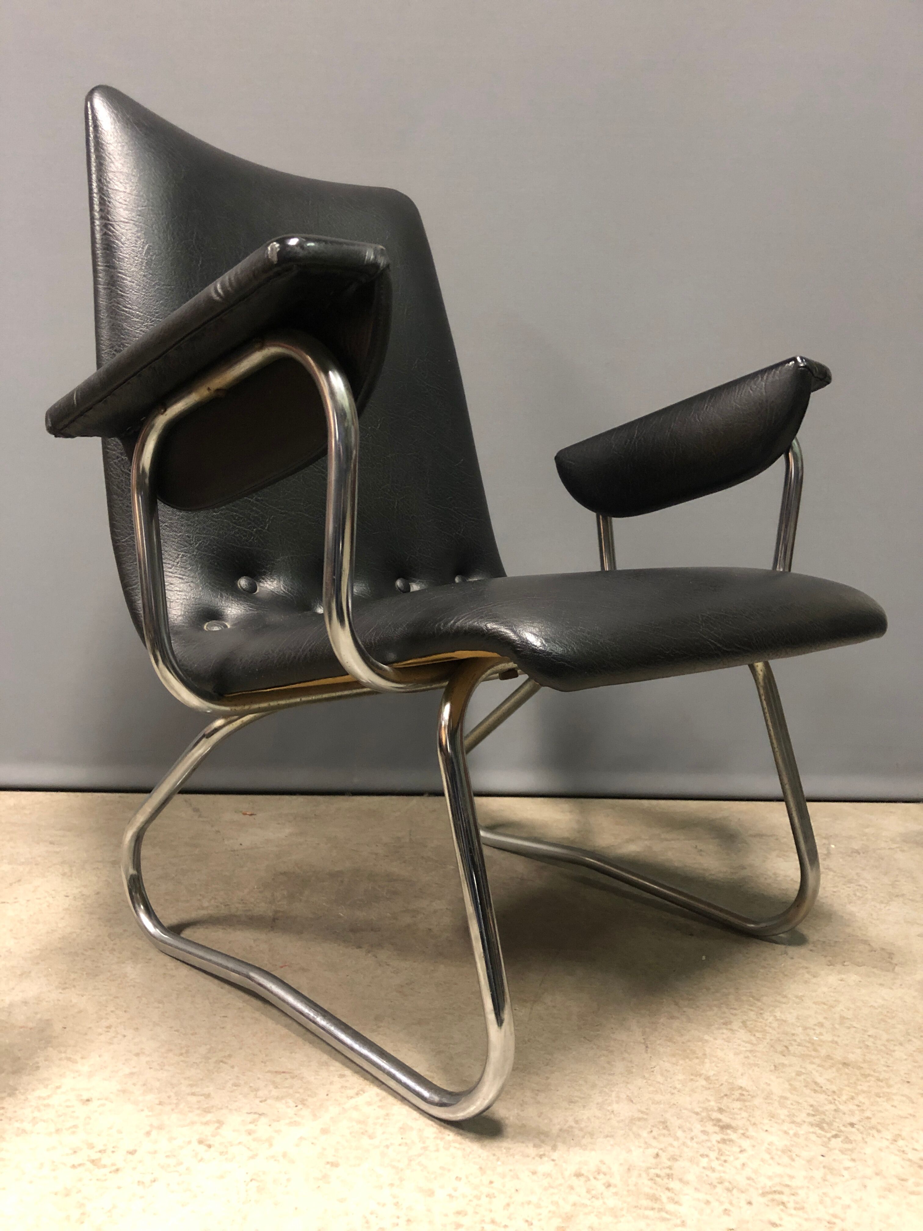 Pair of dutch lounge chairs 1960
