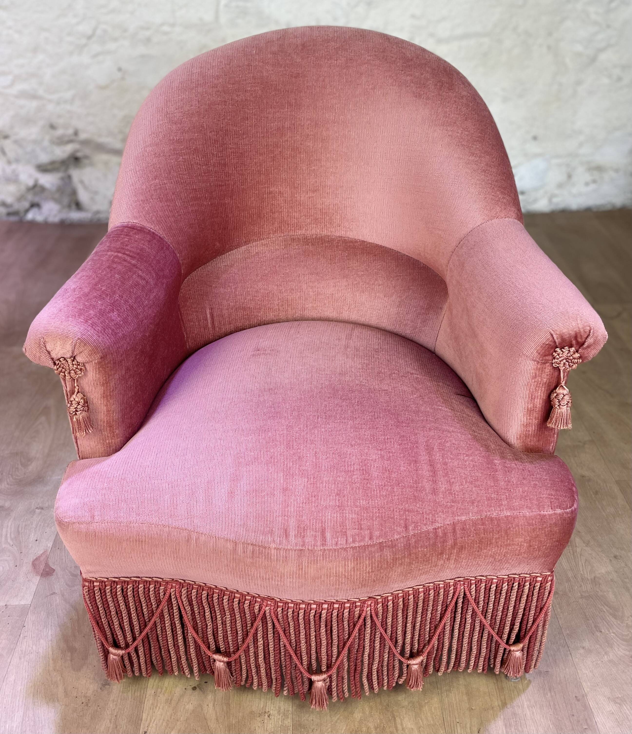 Vintage pink toad armchair