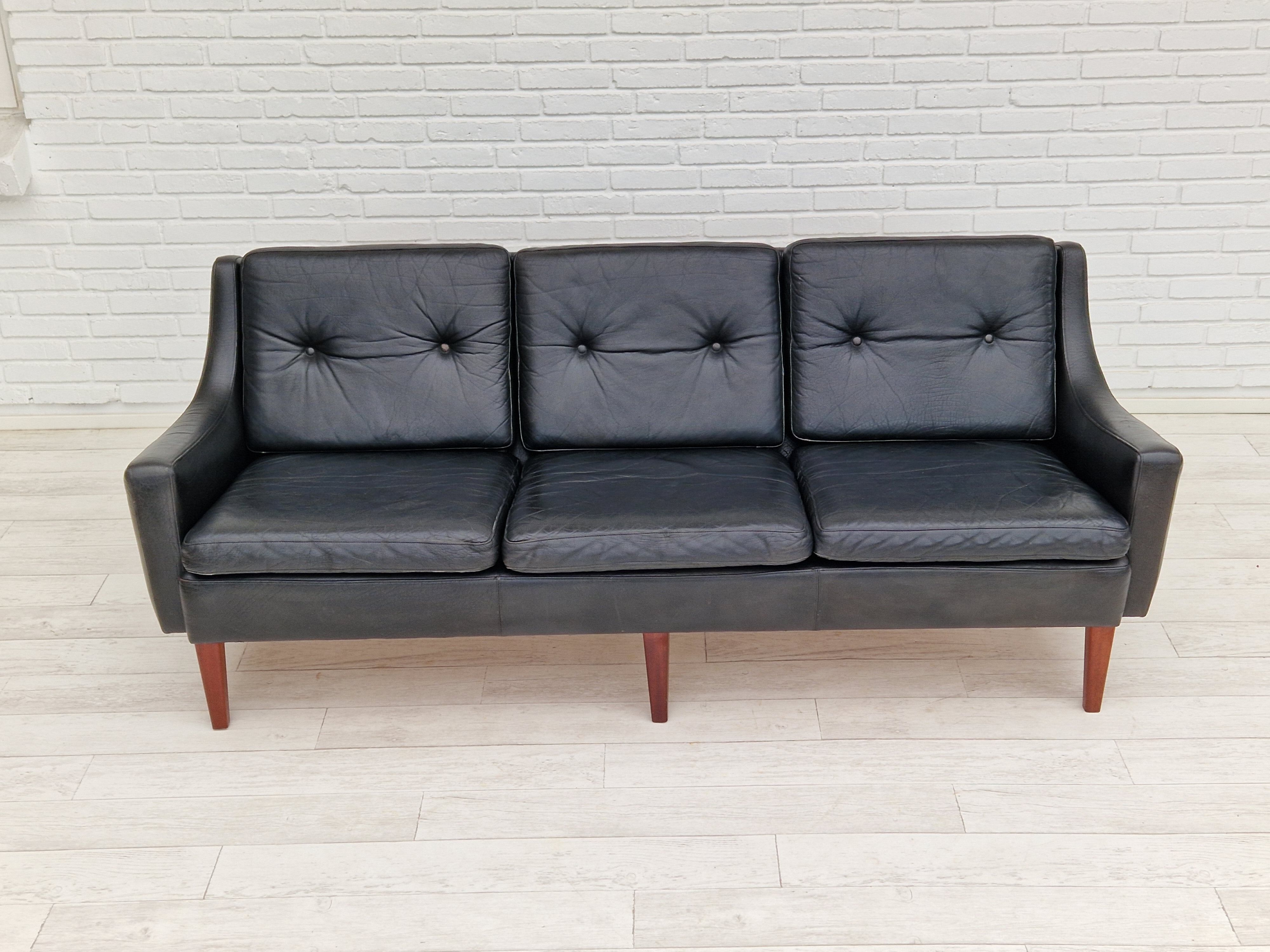 Sofa Vejen Polstermøbelfabrik, 1970s, Danish design