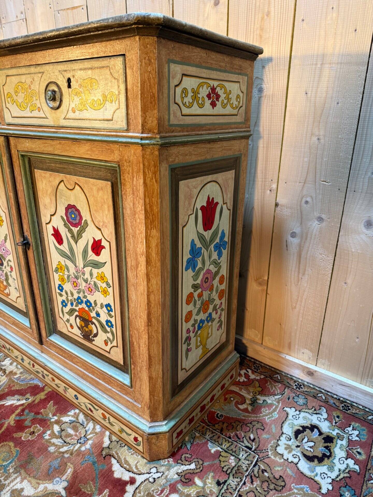 Louis Philippe style sideboard in painted wood and faux marble