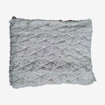 White crochet bed cover