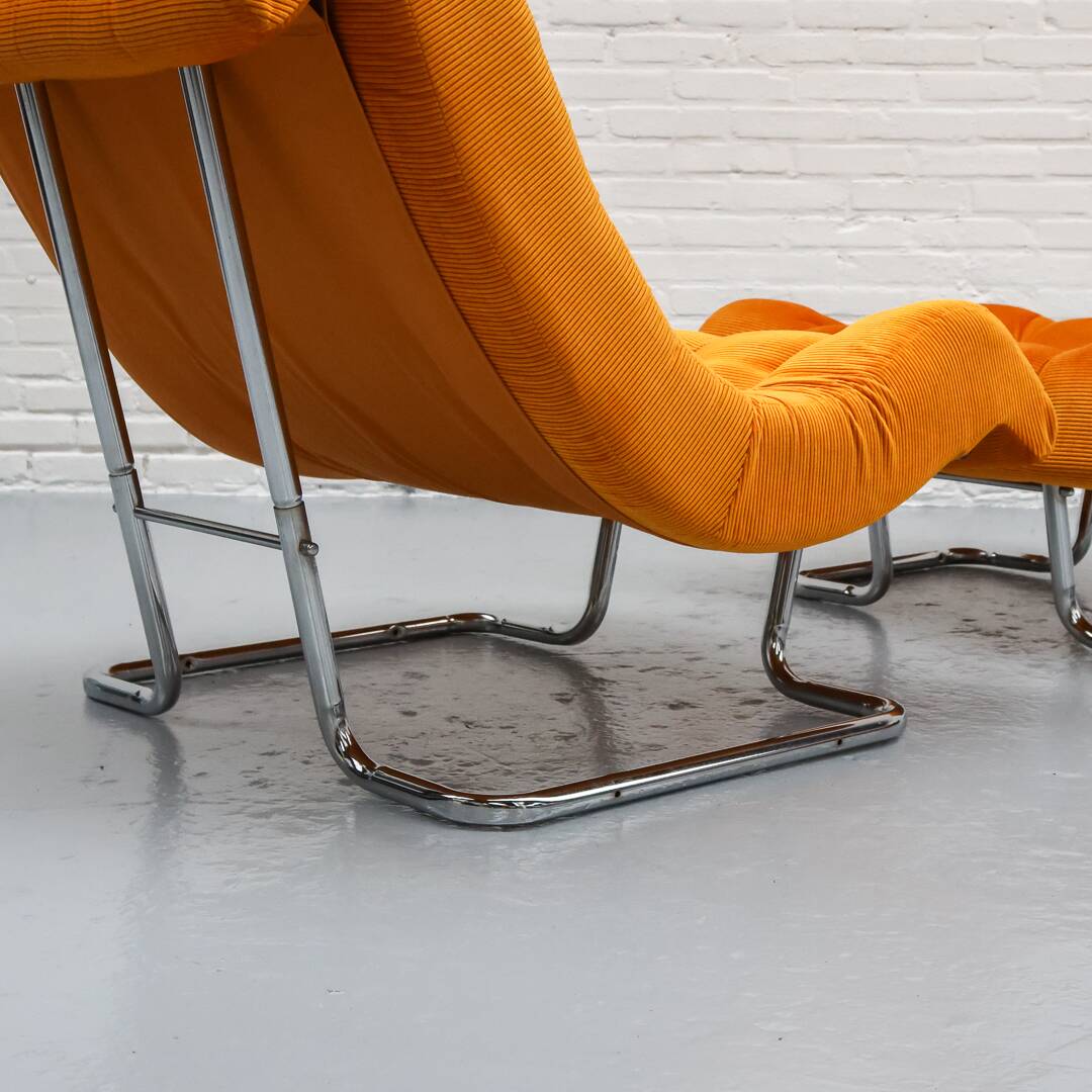 Fauteuil et repose-pieds Dux Formula années 1970