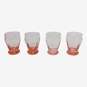 Set of 4 pink engraved glass liqueur glasses