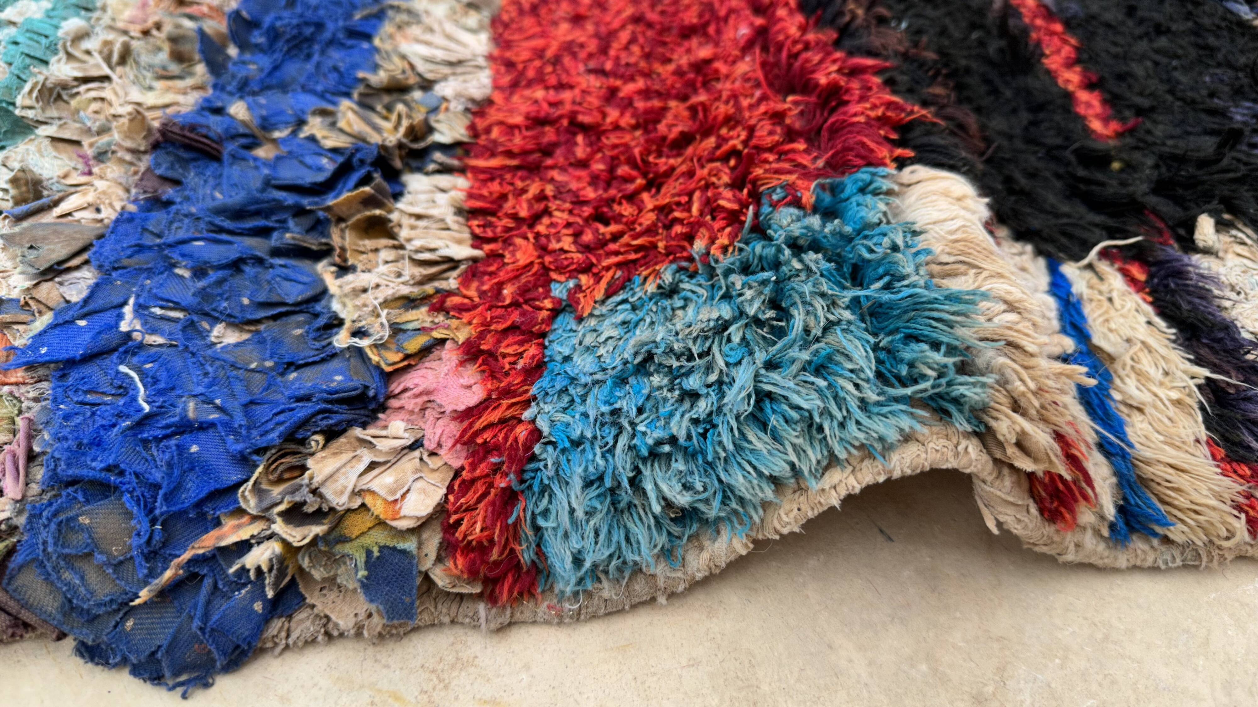 Colorful Boucherouite Moroccan rug - 68 x 116 cm