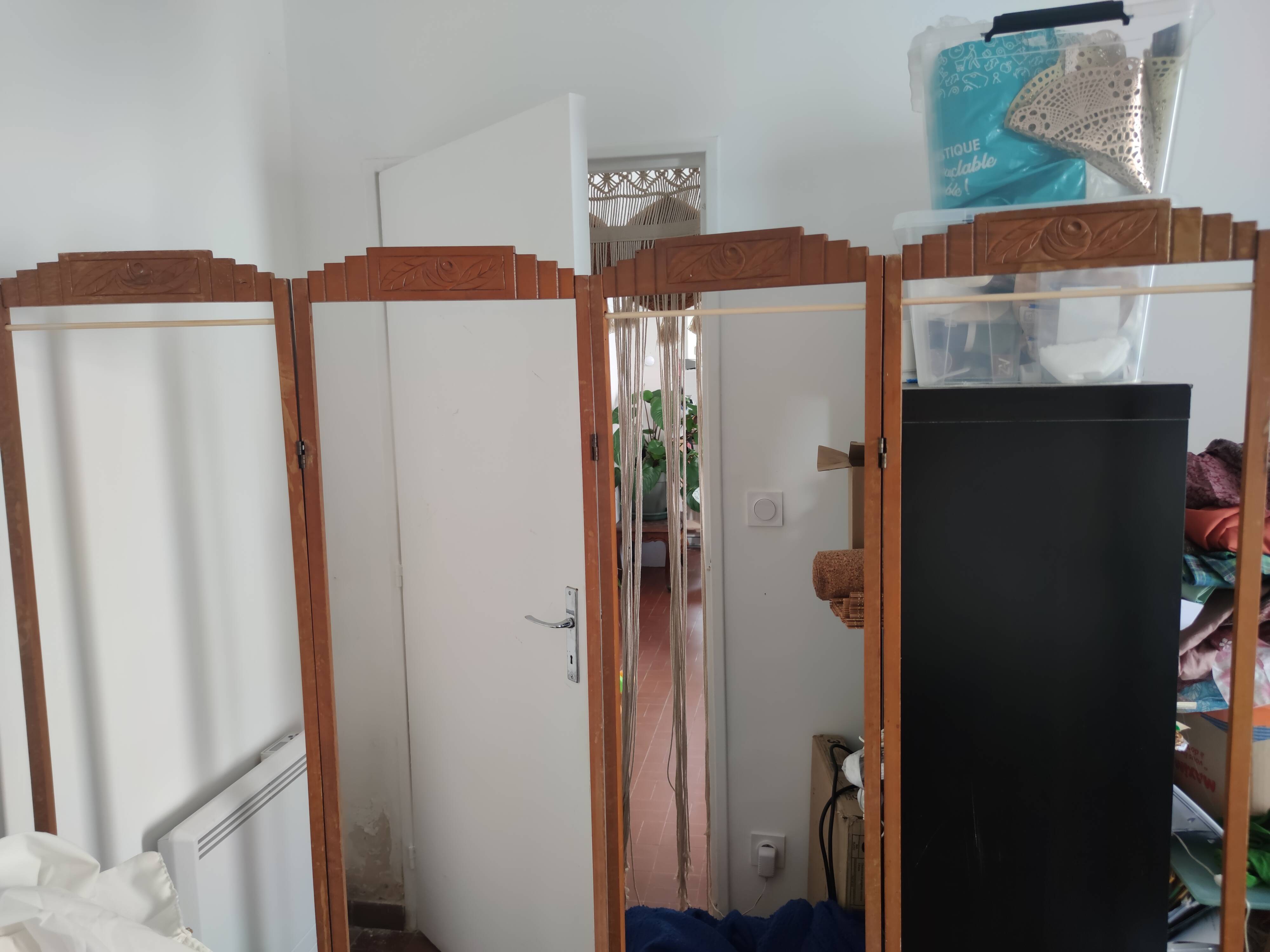 Carved wooden screen 4 panels