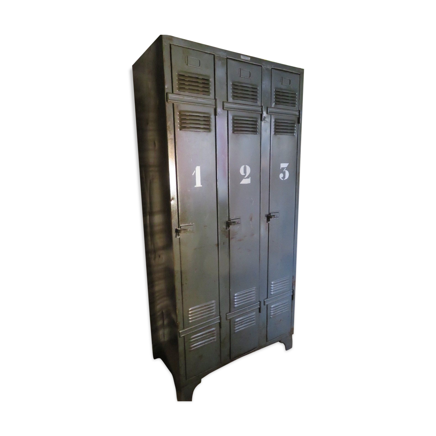 Industrial wardrobe 3 doors locker