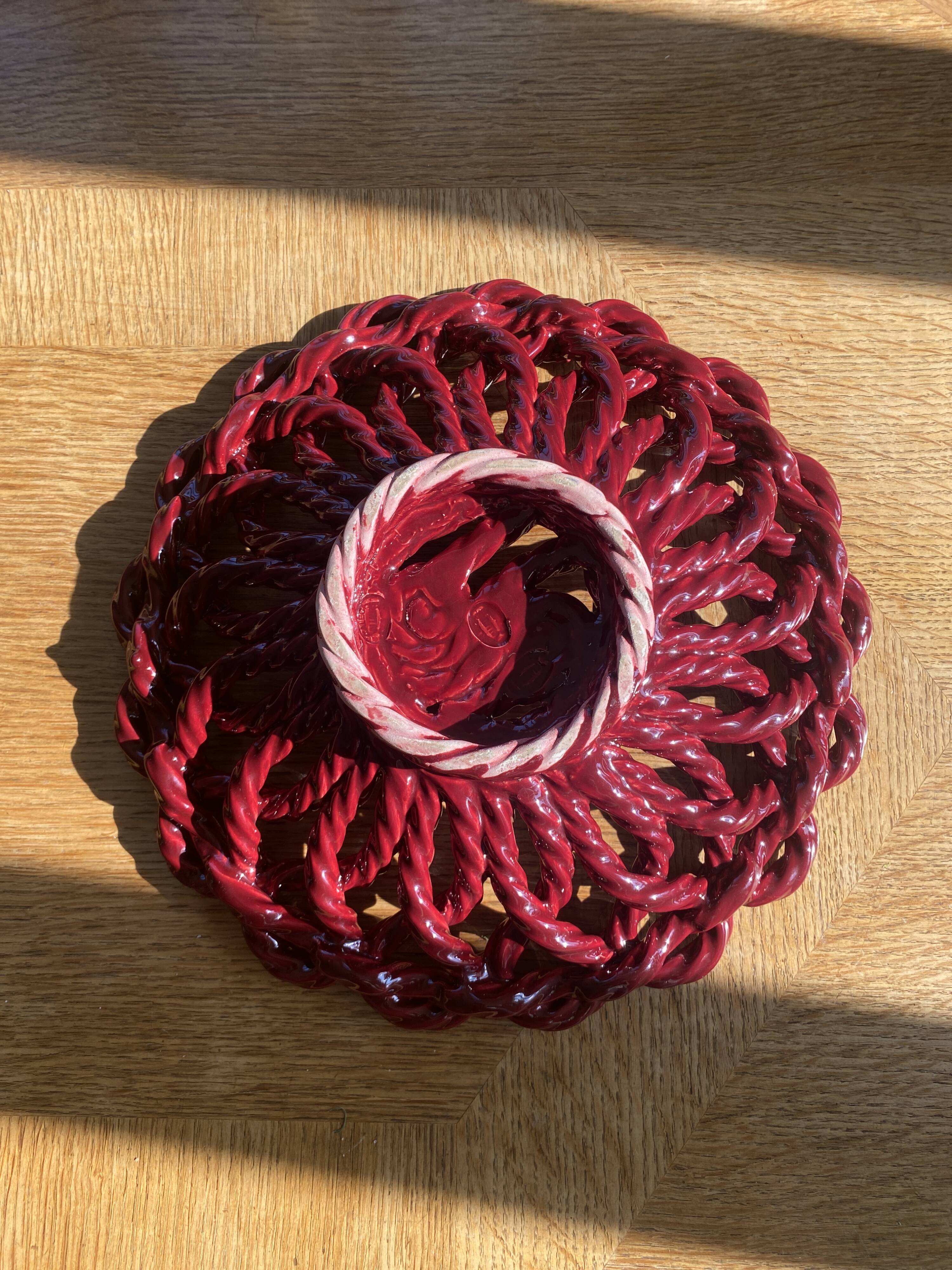 Vallauris or Uzes slip cutting