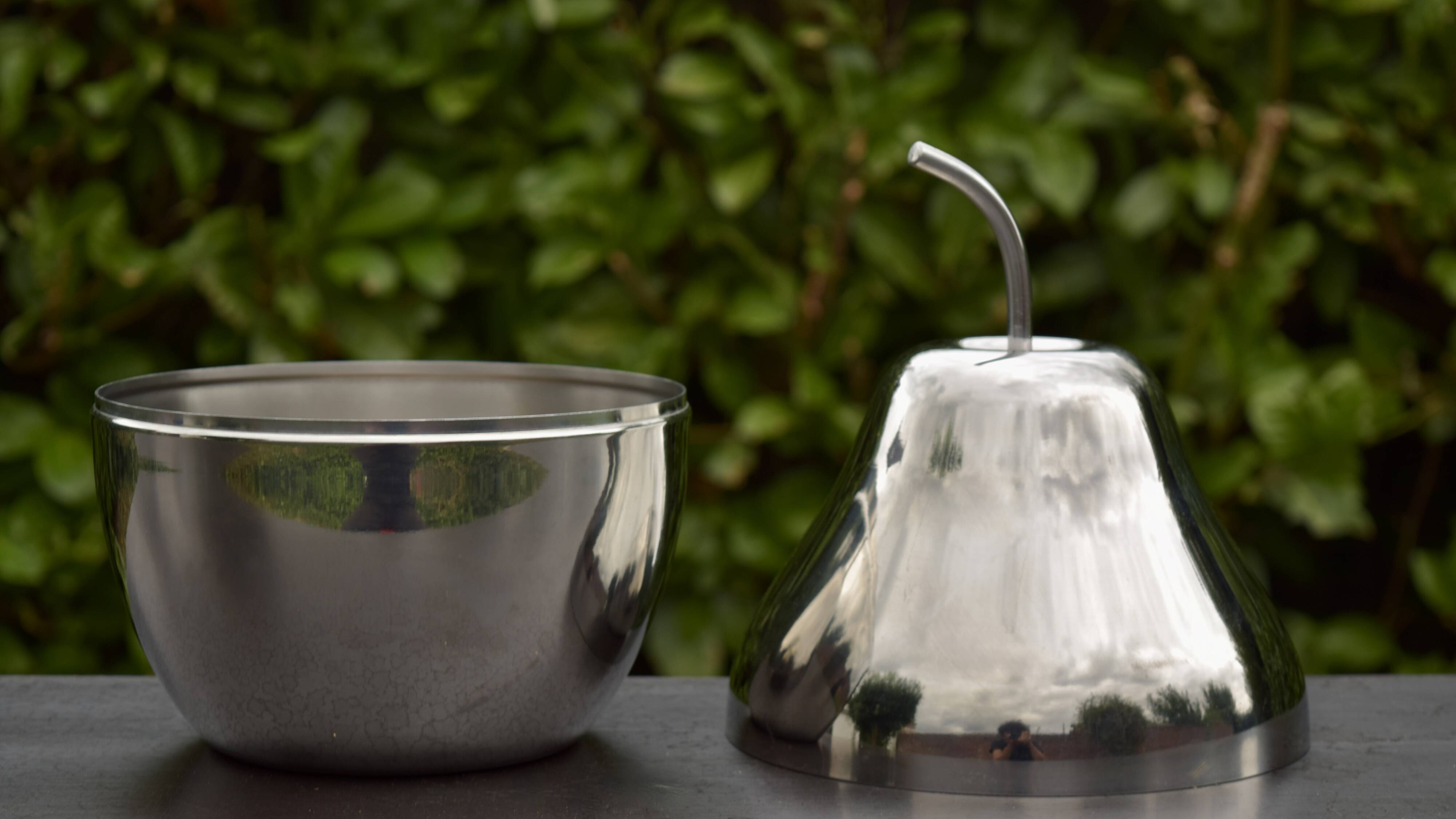 Pear ice bucket in chrome metal 1970