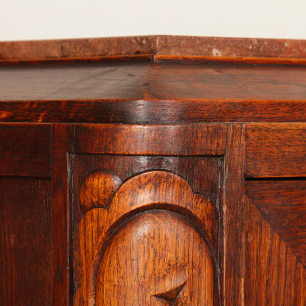 Art Deco sideboard, French work from the 1930s.