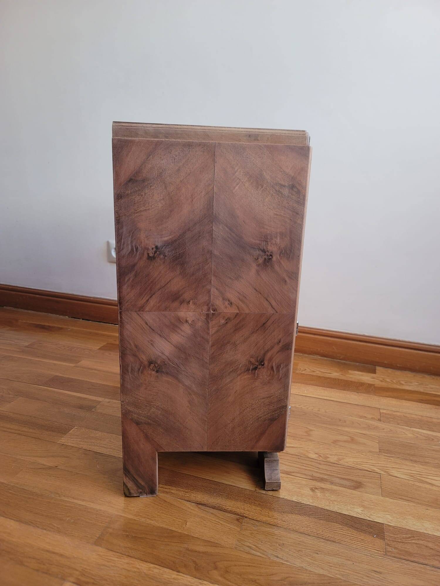 Table de chevet restaurée