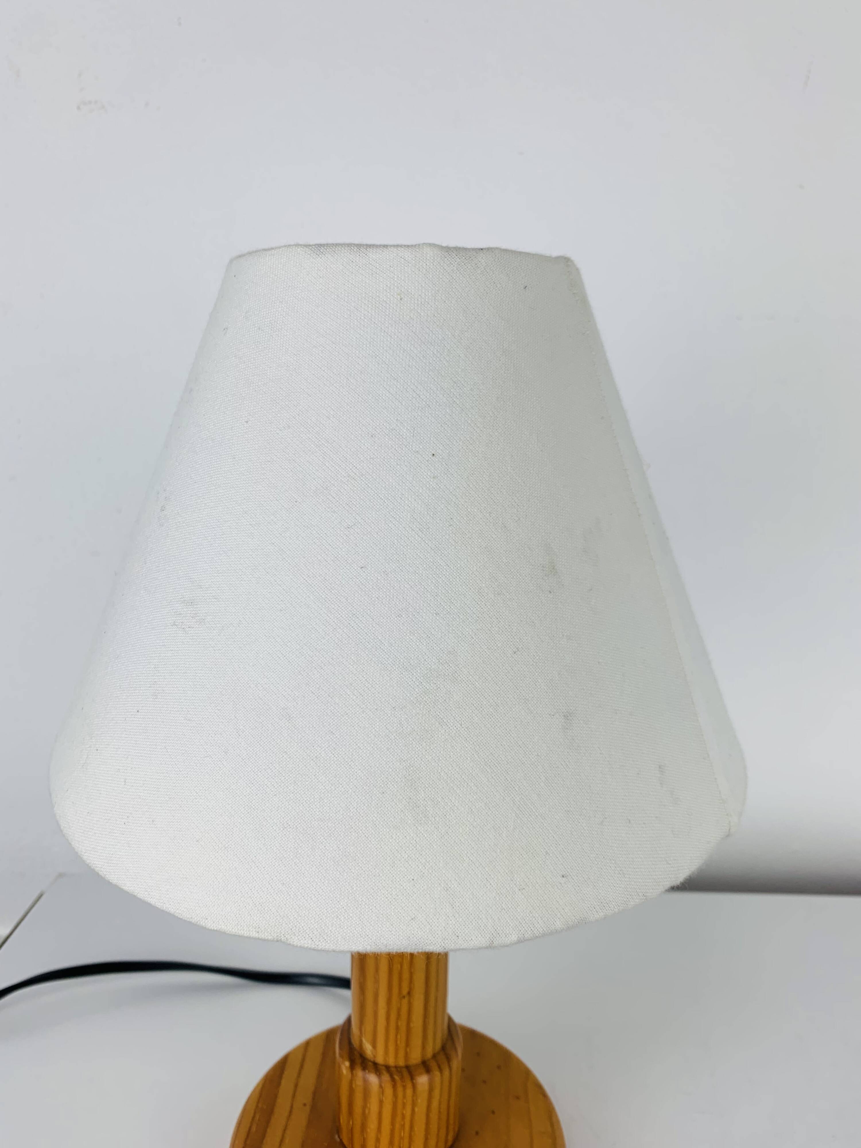 Lampe en pin massif, années 70