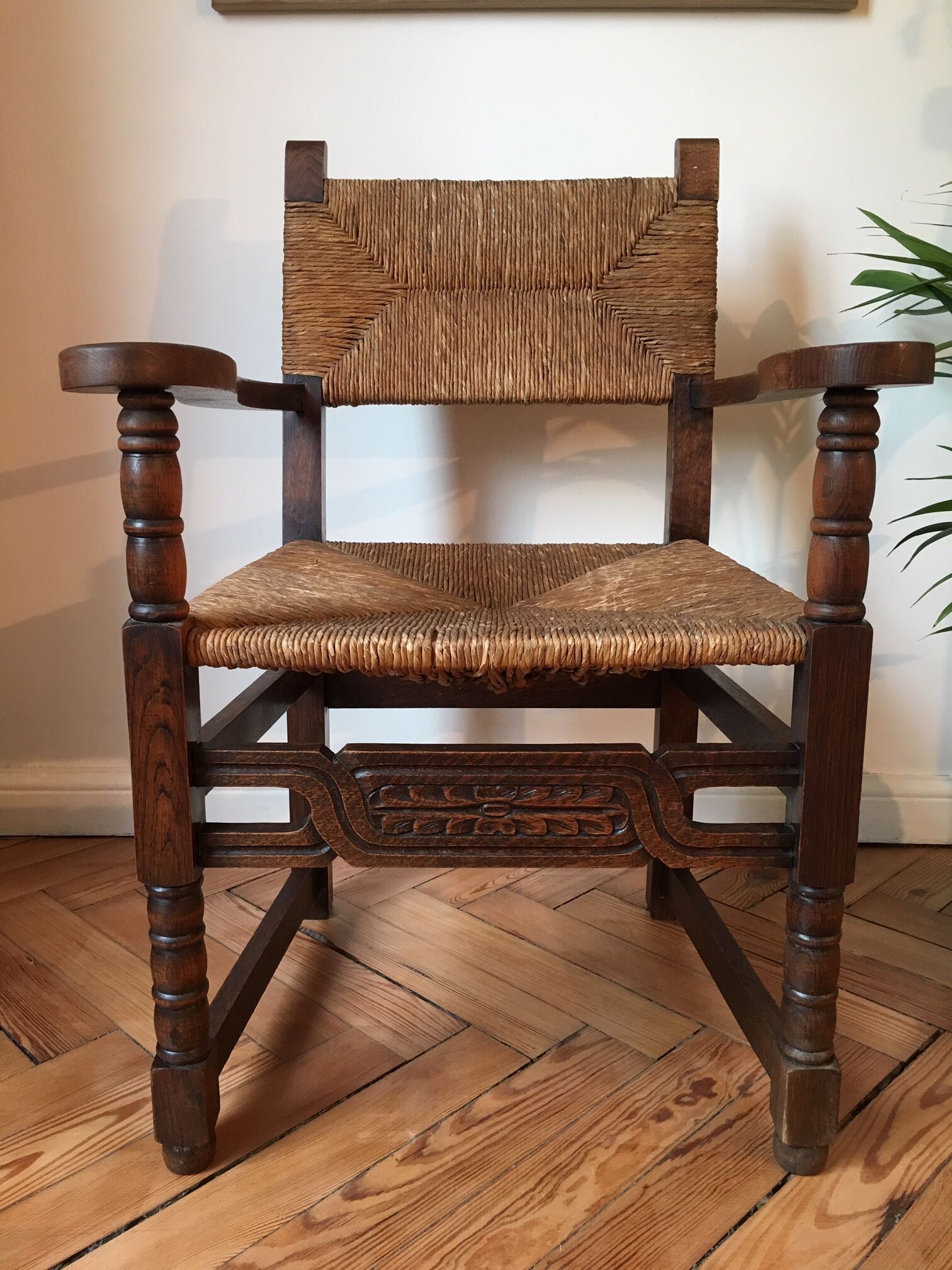 Rustic armchair solid wood and plaited straw