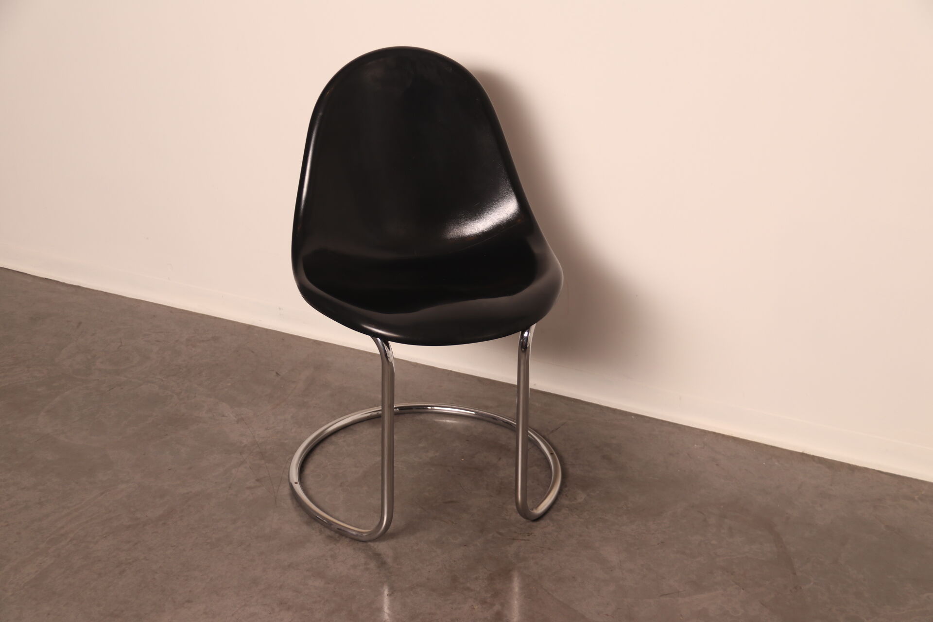 'Maia' chair in black designed by Giotto Stoppino  for Bernini - Italy - 1960's