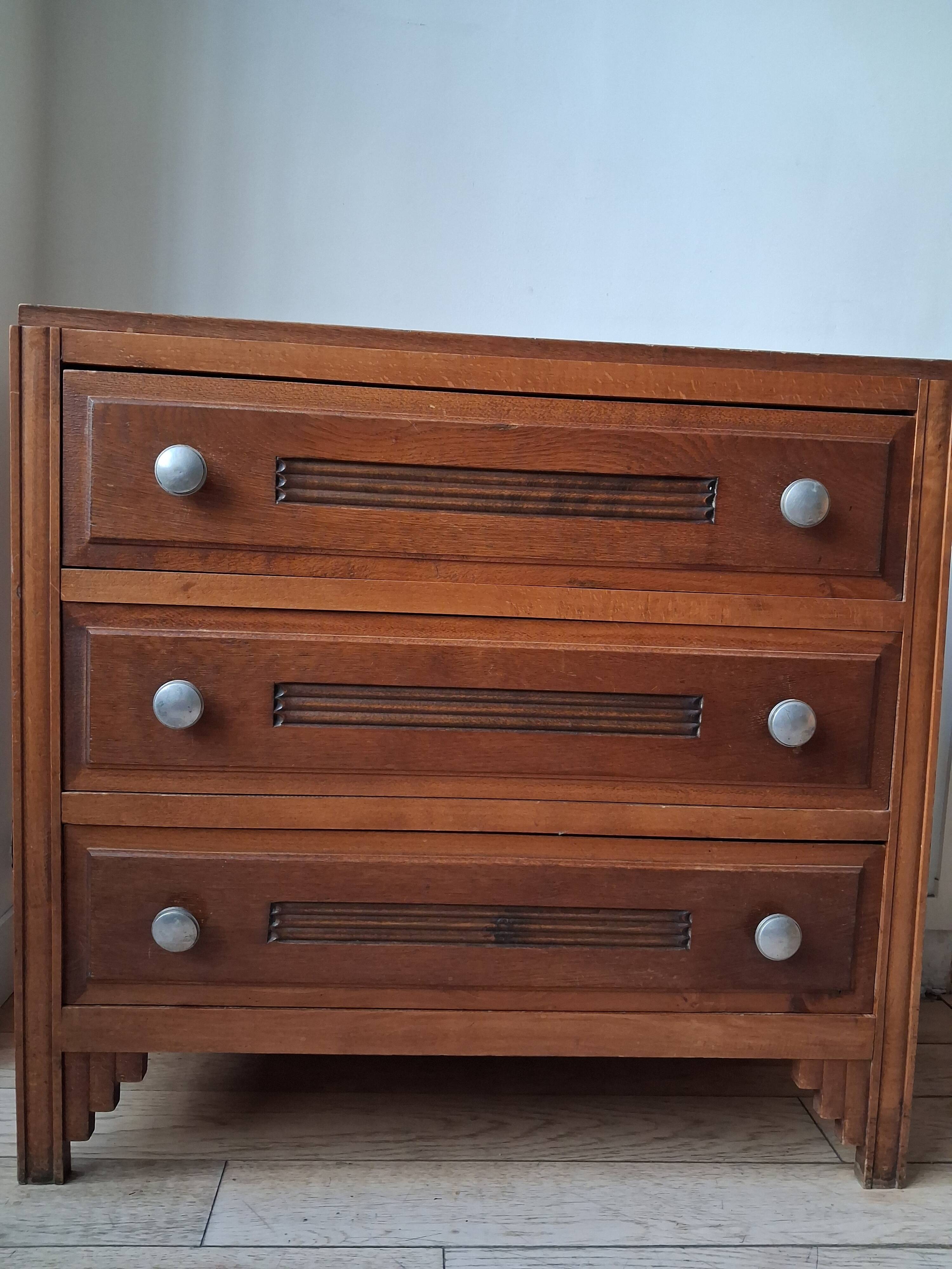 Art Deco chest of drawers
