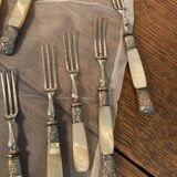 Set of coat of arms fruit cutlery