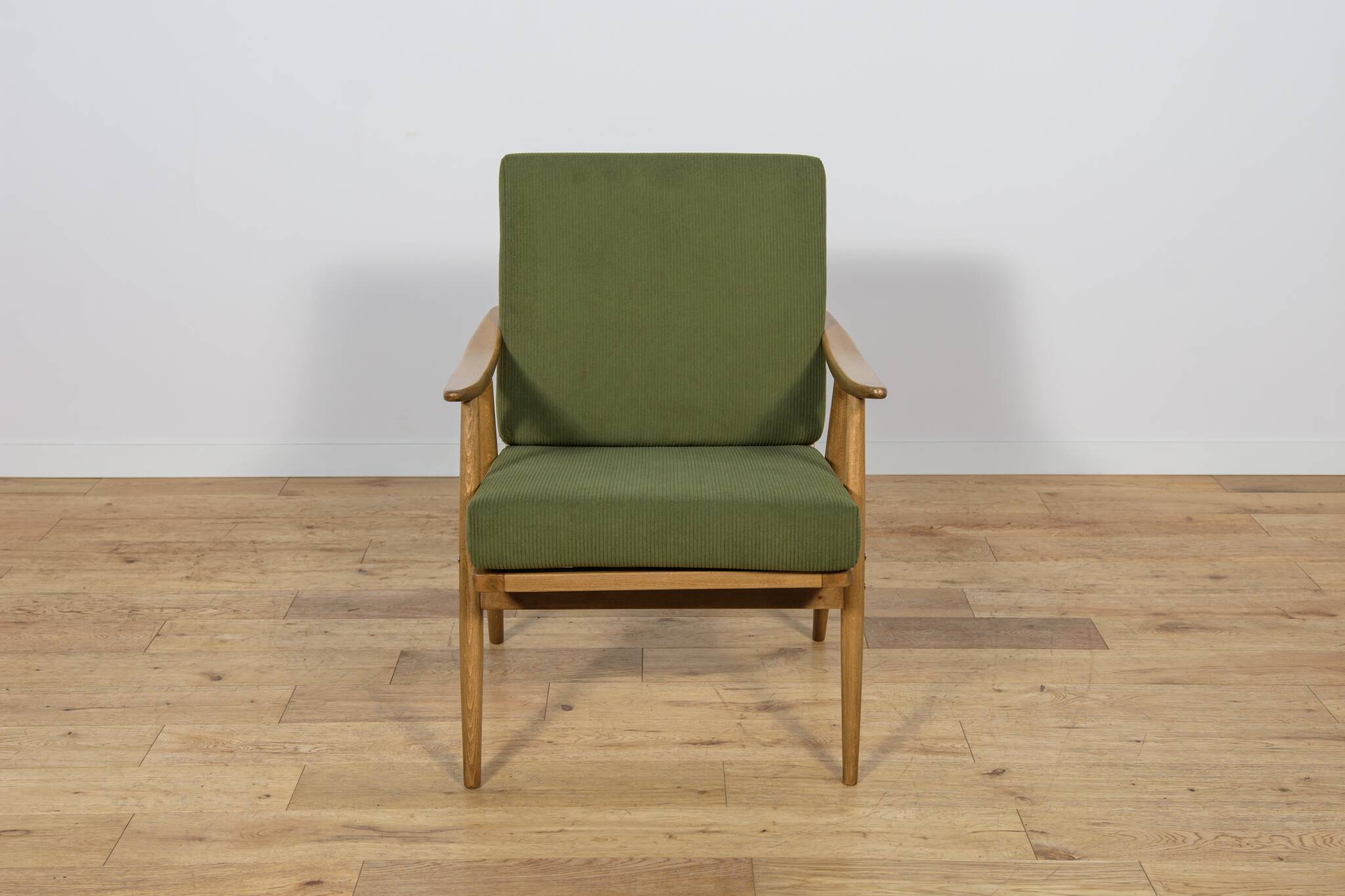 Fauteuil moderne du milieu du siècle de TON, Tchécoslovaquie, années 1960.