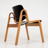 A pair of "Wilhelmina" chairs - Ilmari Tapiovaara