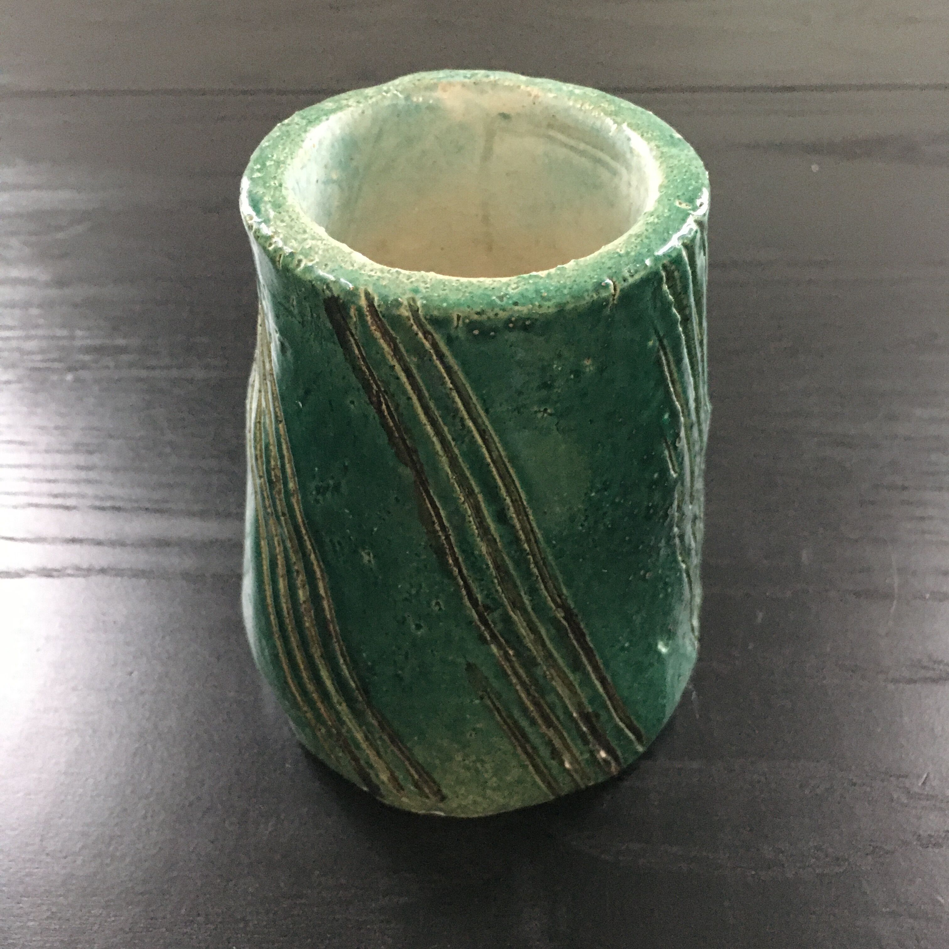 Japanese handcrafted vase signed