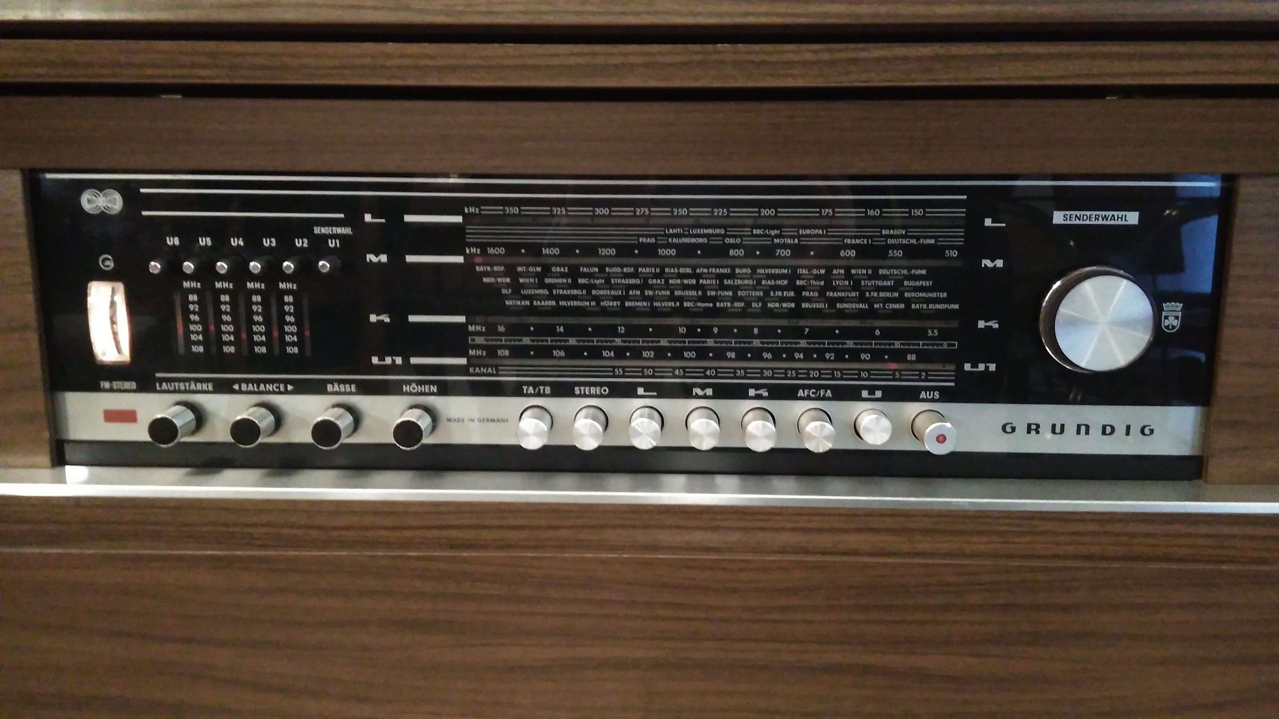 Grundig radio furniture 60 foot compass