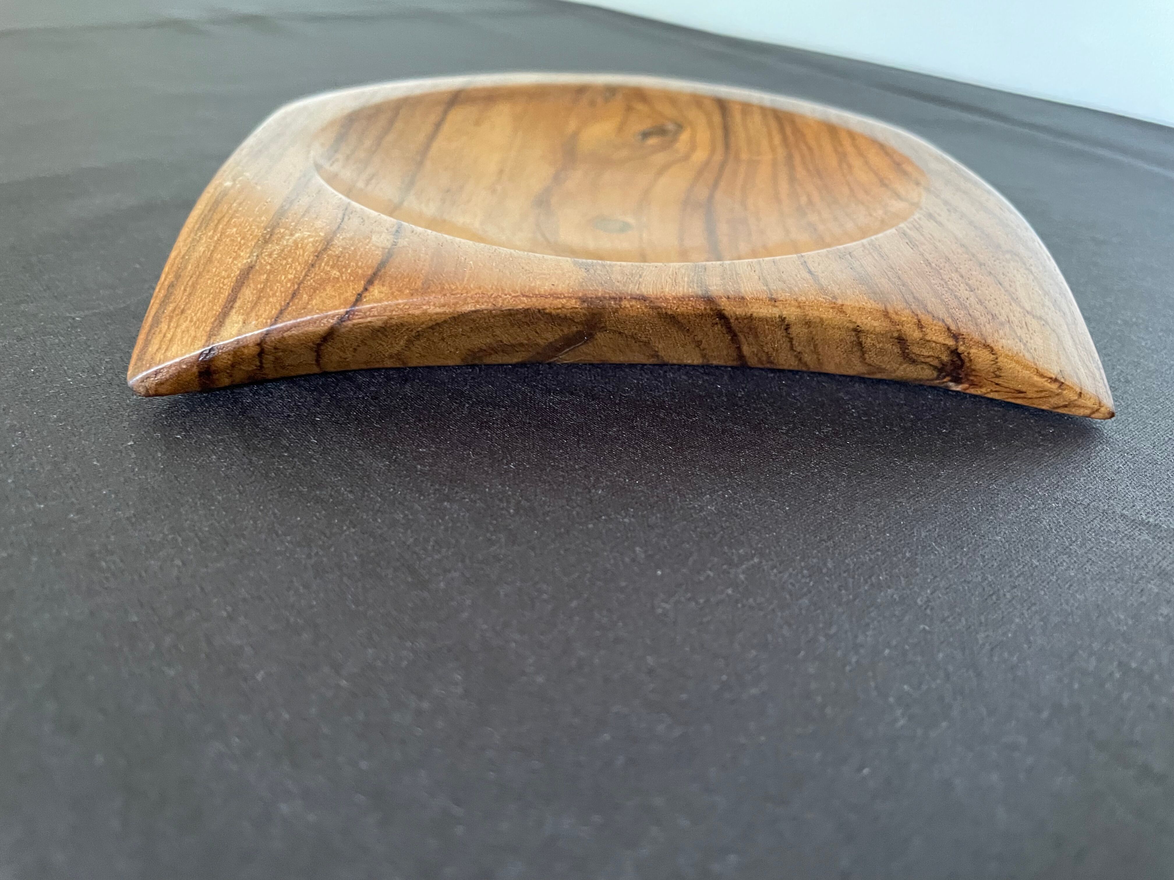 Turned wooden pocket tray
