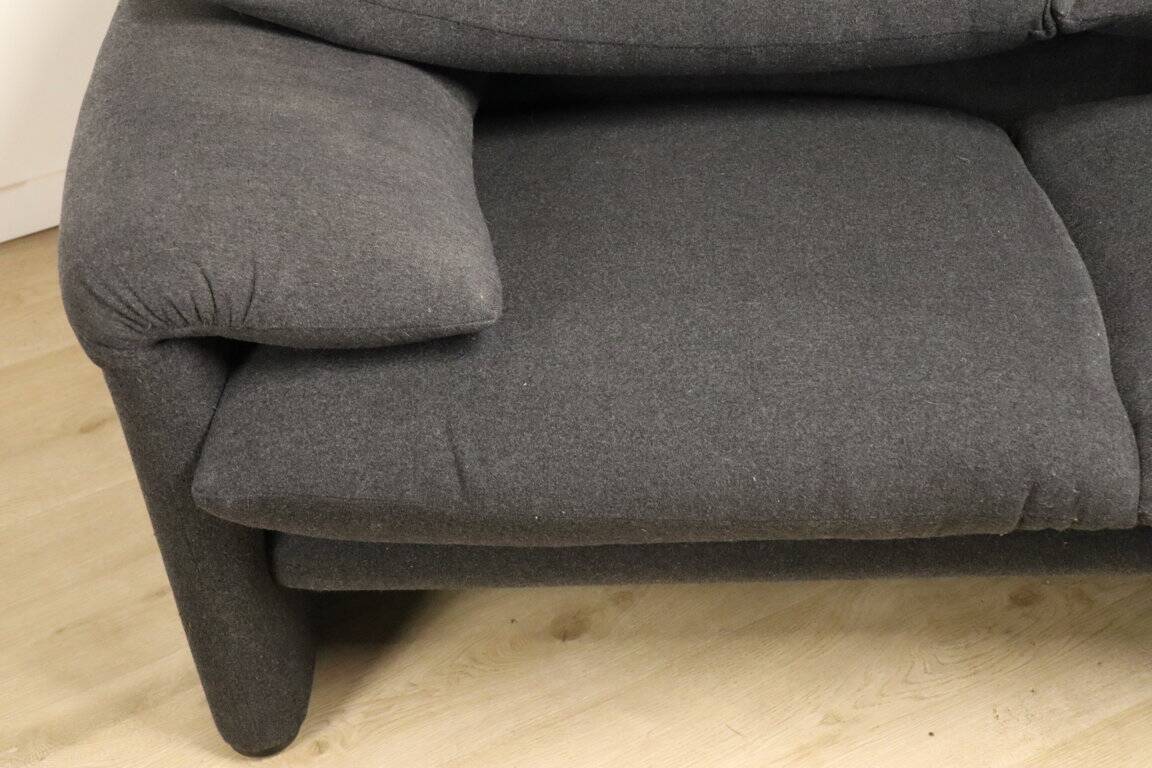 “Maralunga” sofa by Vico Magistretti for Cassina in tweed