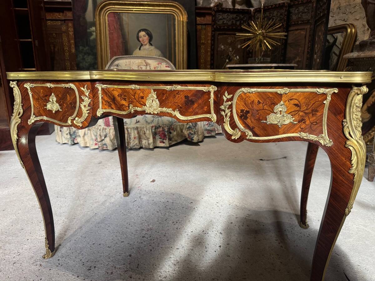 Louis XV style flat desk with marquetry from the Napoleonic III period.