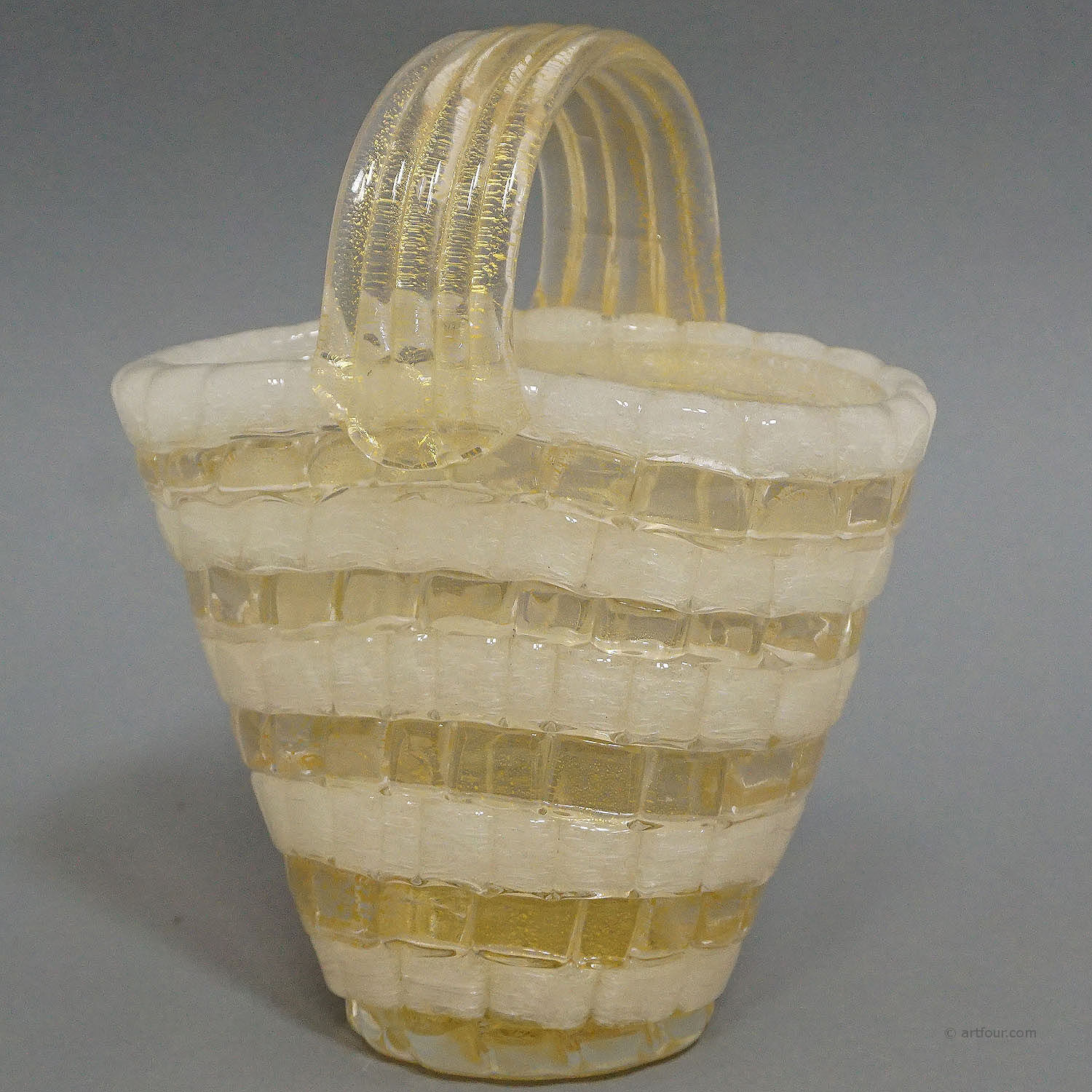 Glass basket attributed to Ercole Barovier for Barovier & Toso around the 1940s.