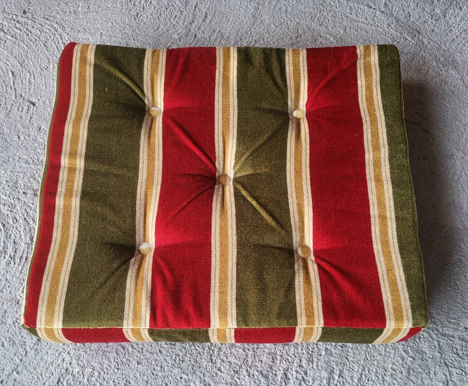 Ensemble banquette, 2 coussins et 2 rideaux Art Déco