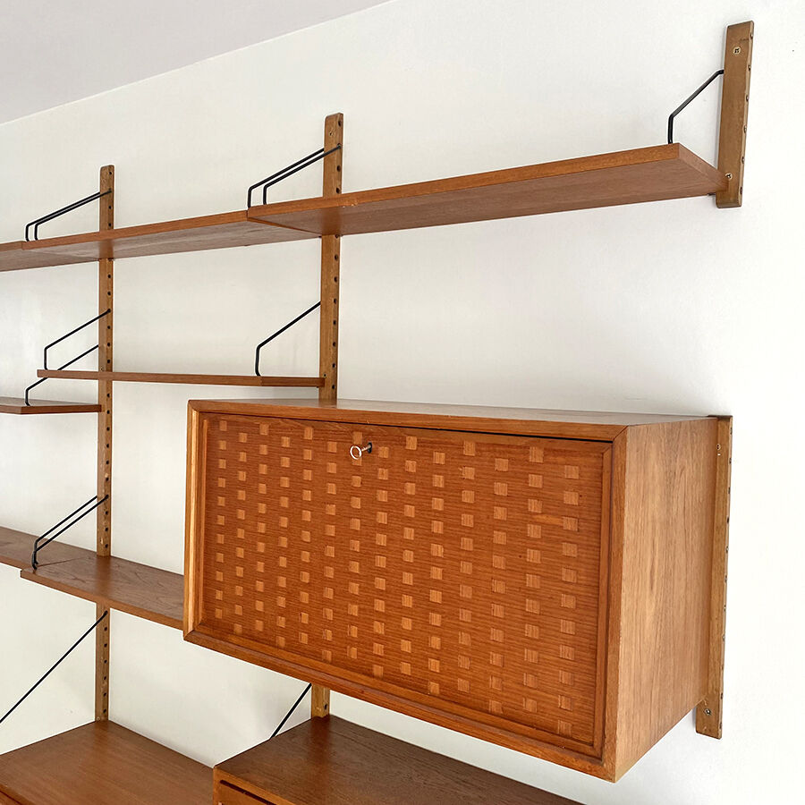 Modular shelf design Poul Cadovius 1960