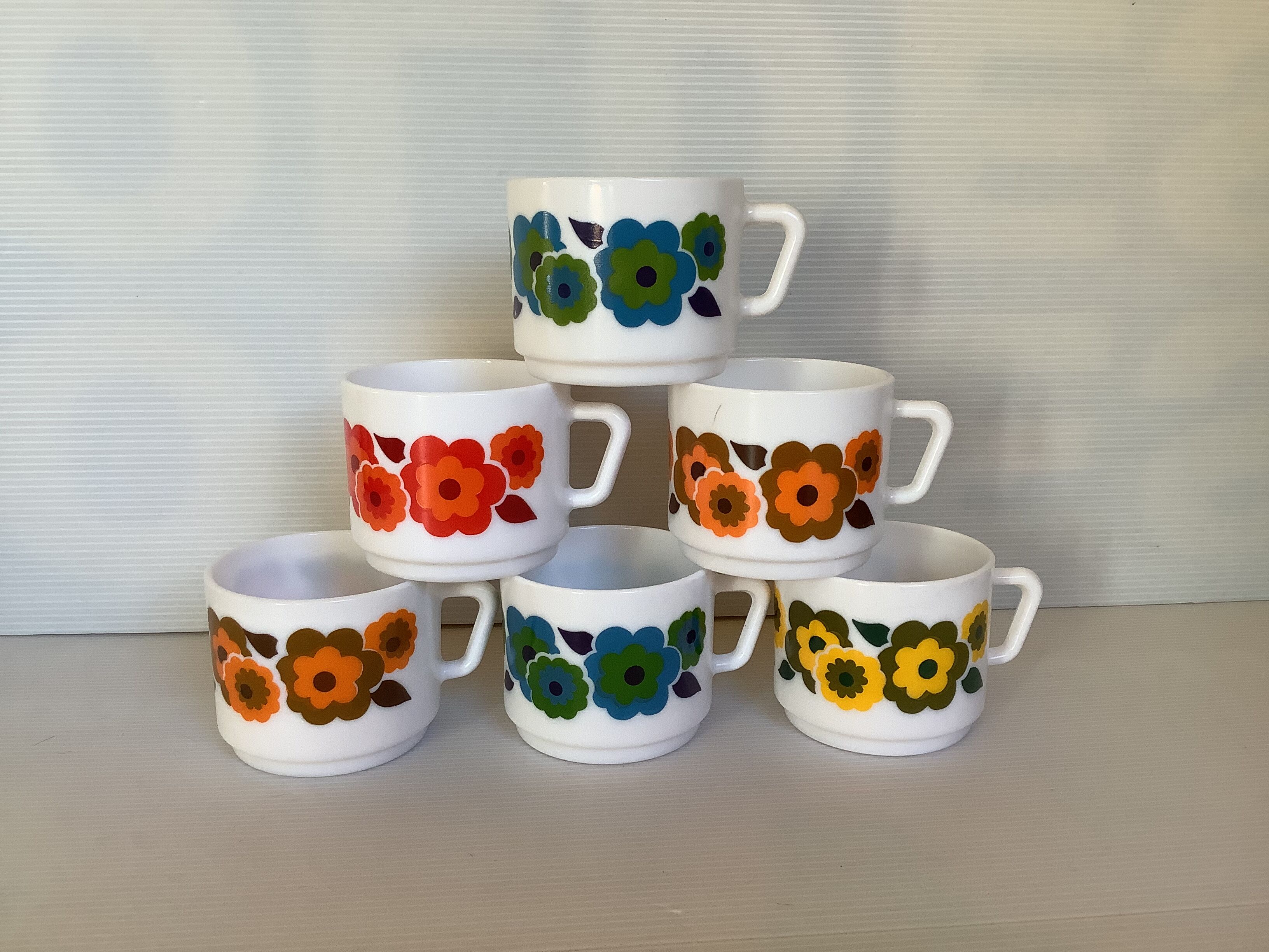 6 lotus mug cups