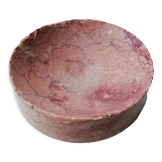 Empty pink marble pocket