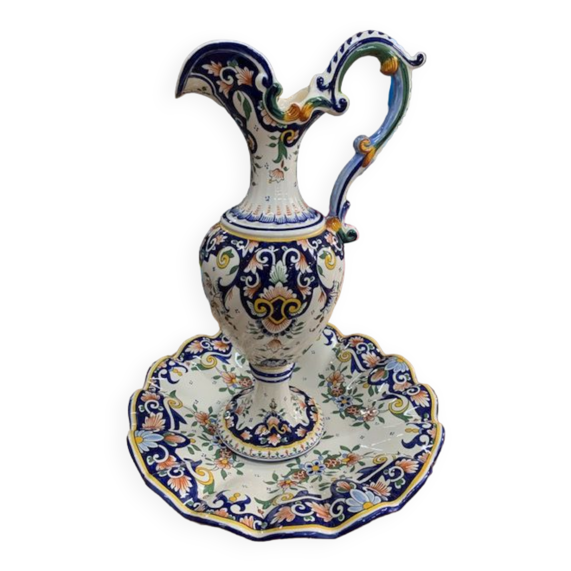 Ewer set and its earthenware dish