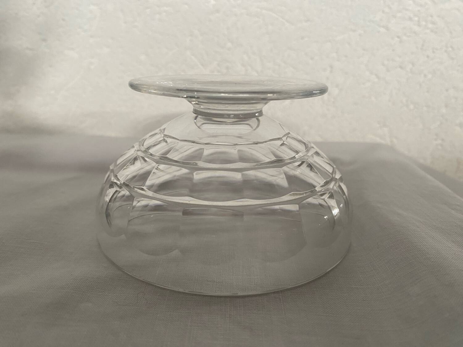 Set of 2 Baccarat crystal champagne glasses
