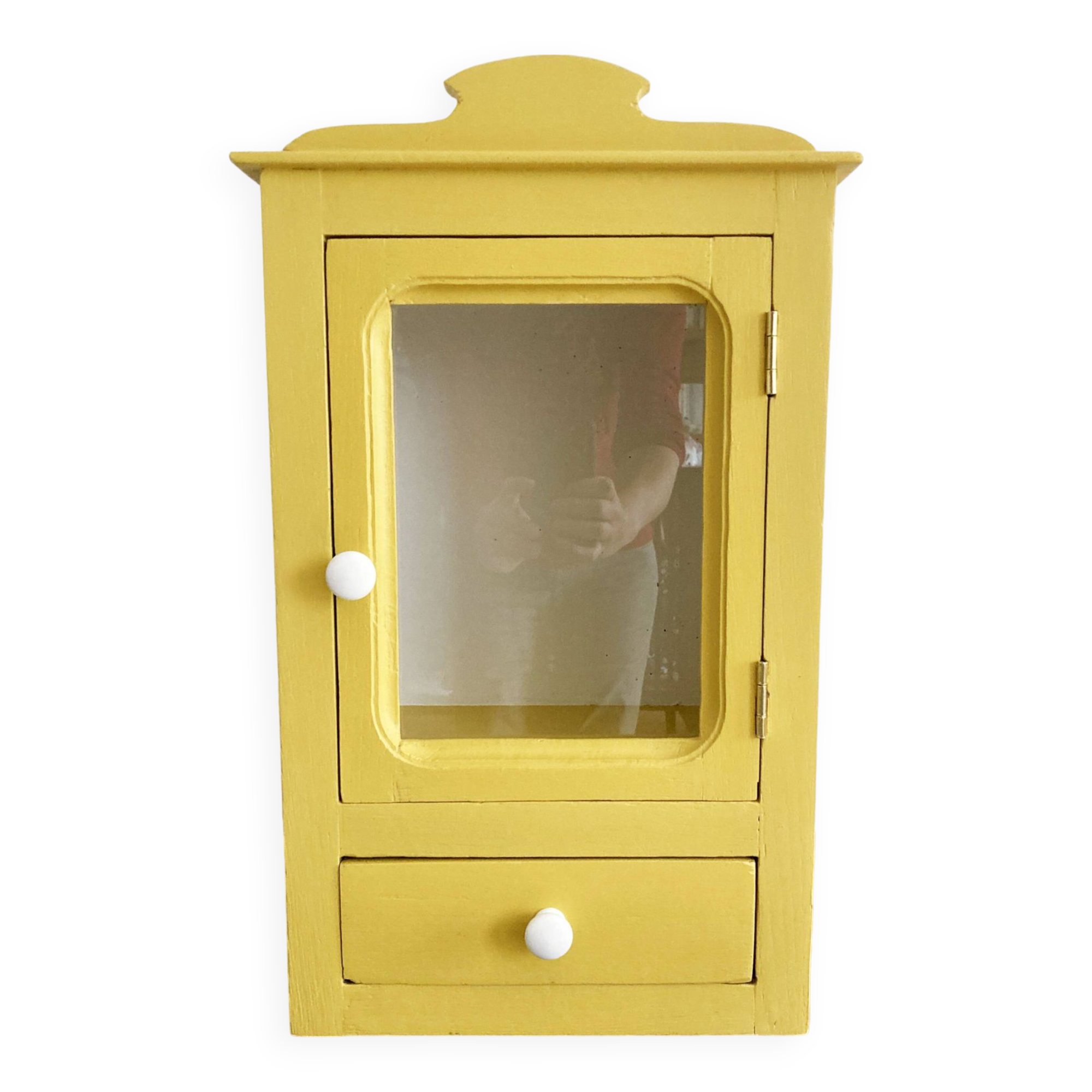Medicine cabinet