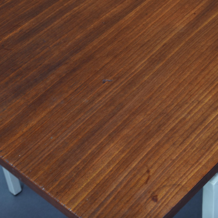 Chairs and bedroom table in Auping teak 50s