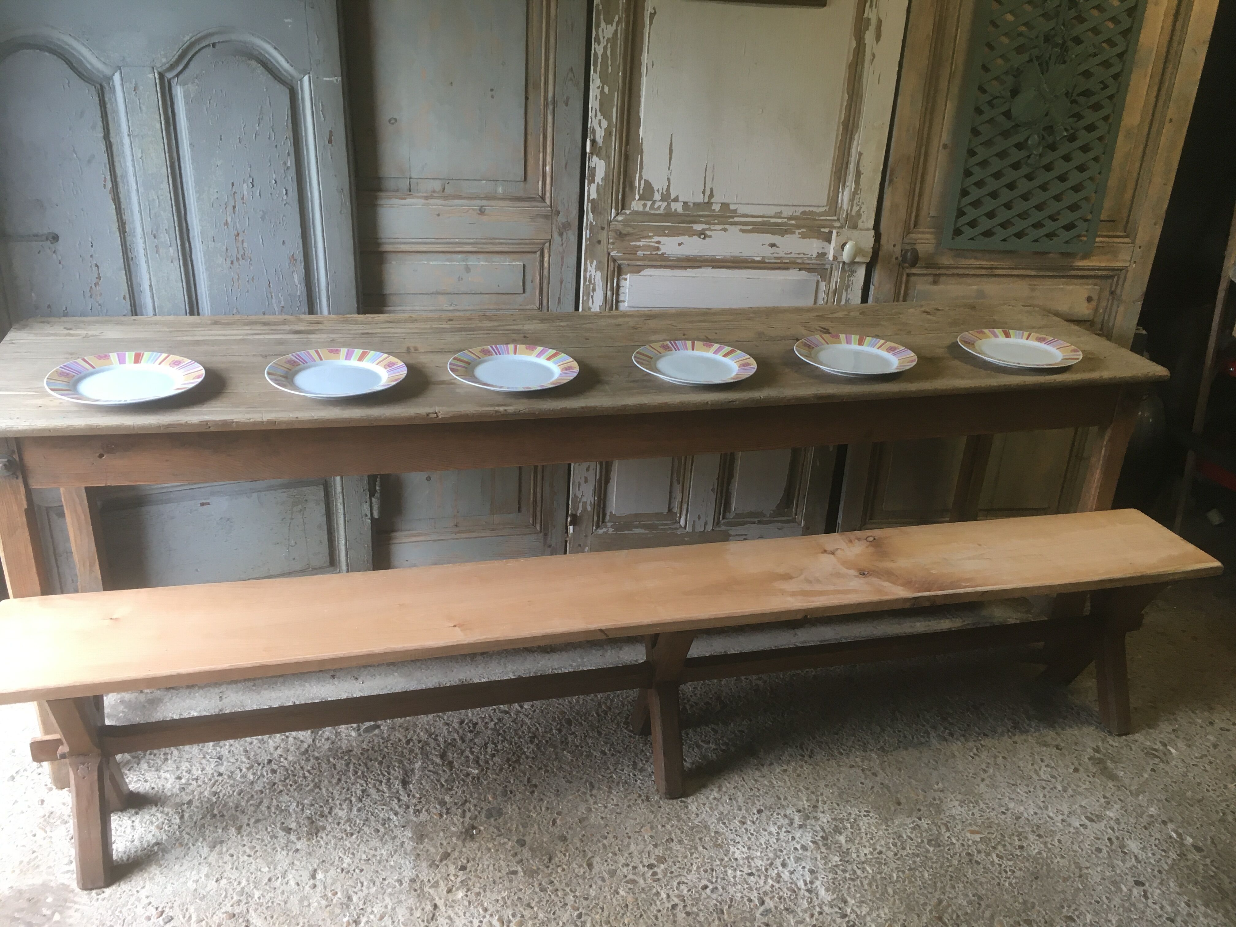 Pine cloth table
