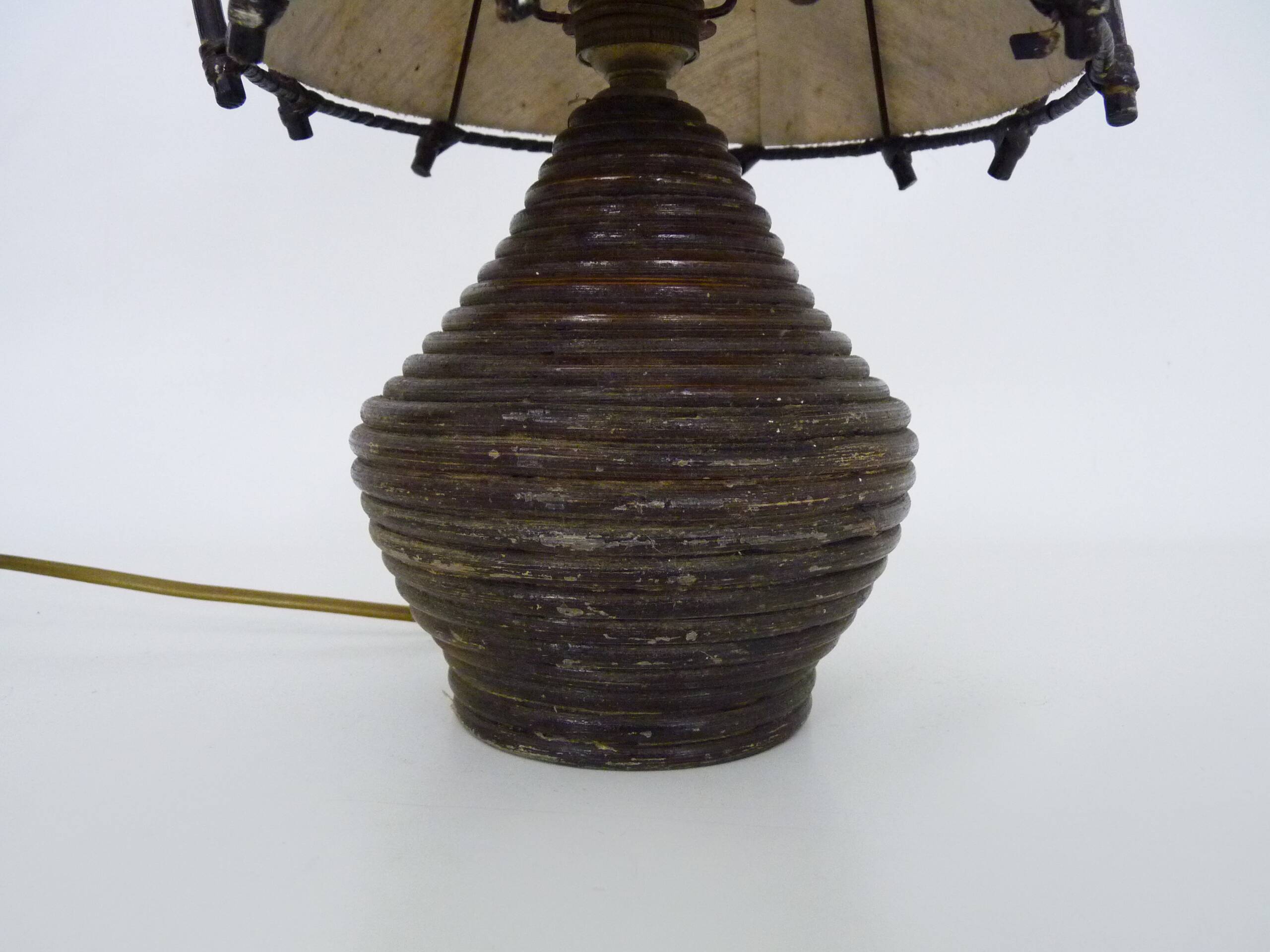 Bedside lamp, table lamp in rattan, bamboo Louis Sognot. 50s