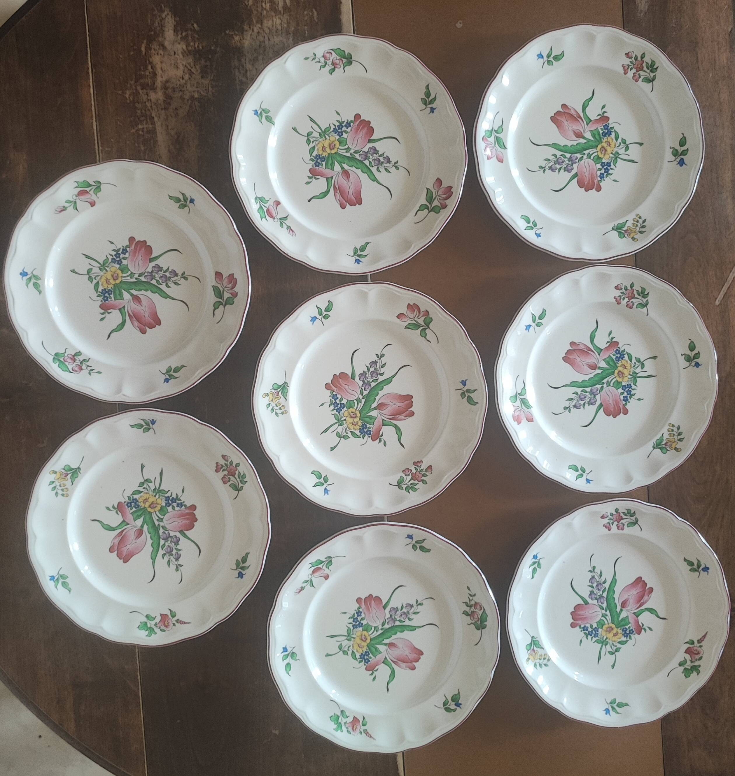 Set of 8 Lunéville KG flat plates