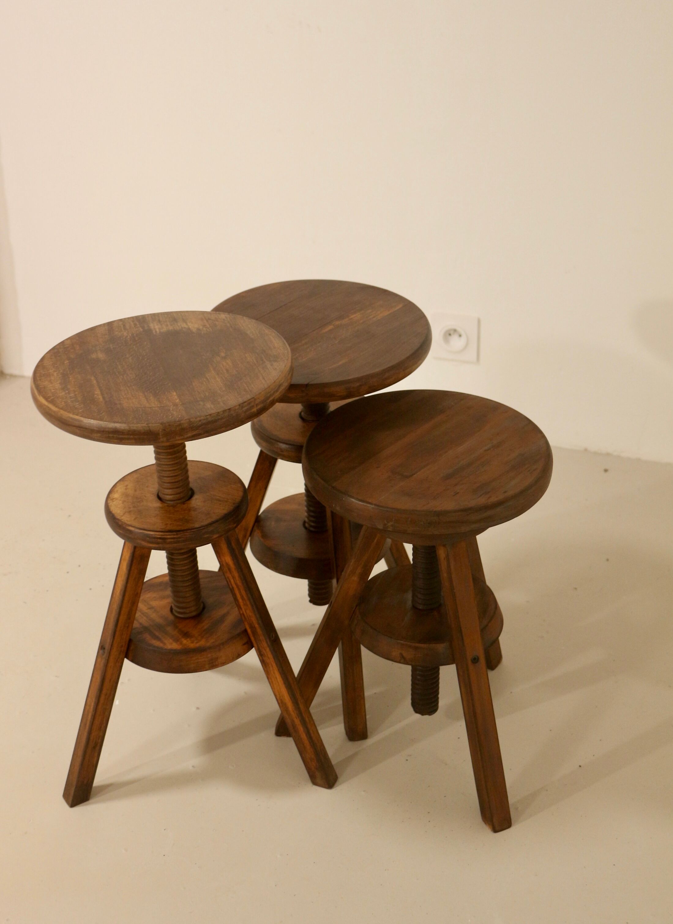 Set of 3 carpenter's screw stools